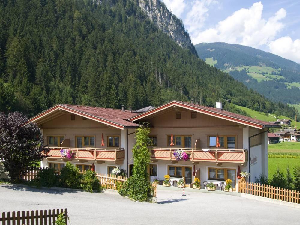 Alpin-Hotel Schrofenblick Mayrhofen Exterior photo